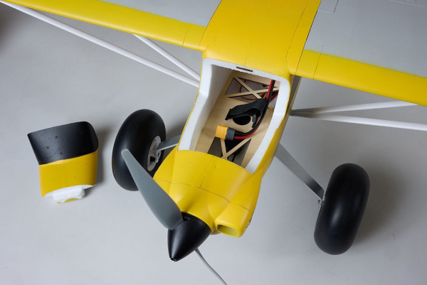 DB010 DERBEE XCub "STOL" Flugzeug PNP - 150cm